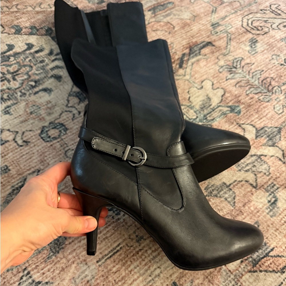 Elegant Black Women's Boots Me Too